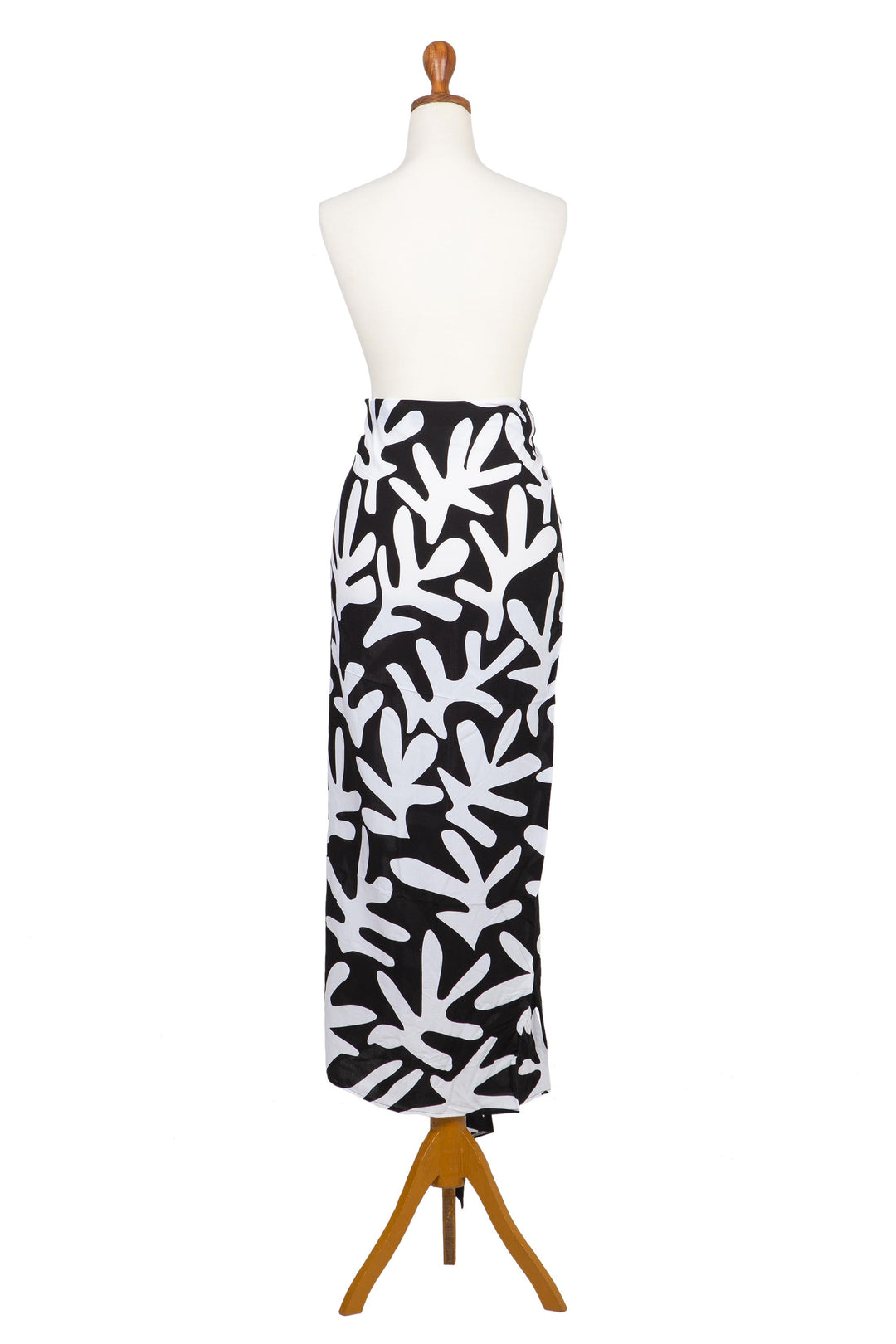 Artisan Crafted Rayon Sarong with Fern Motif - Summer Fern