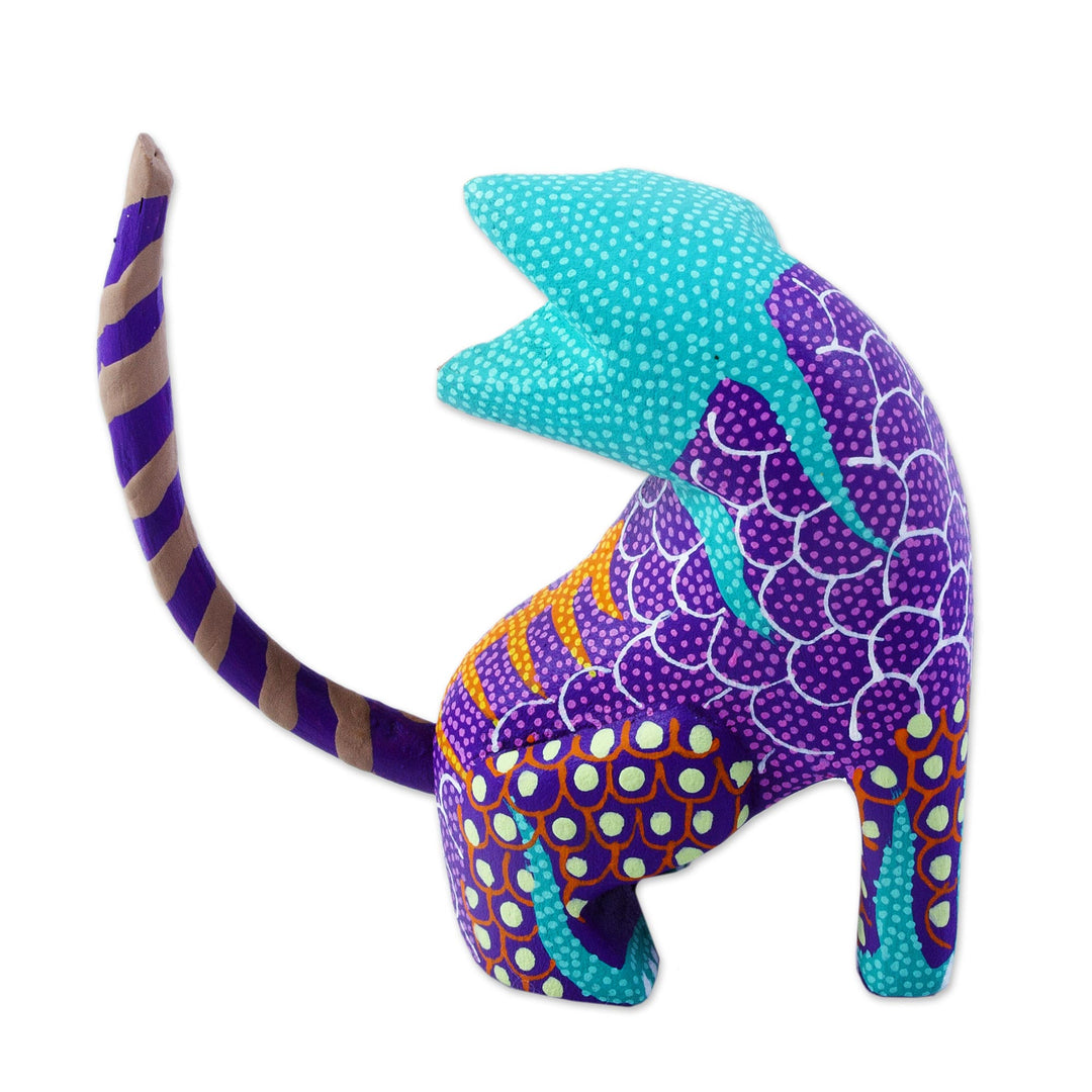 Small Wood Alebrije Figurine - Crazy Cat