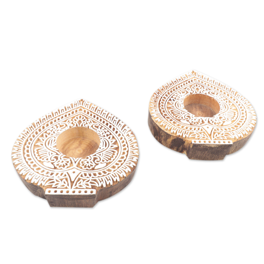 Mango Wood Tealight Candle Holders with Leaf Motif (Pair) - Betel Delight