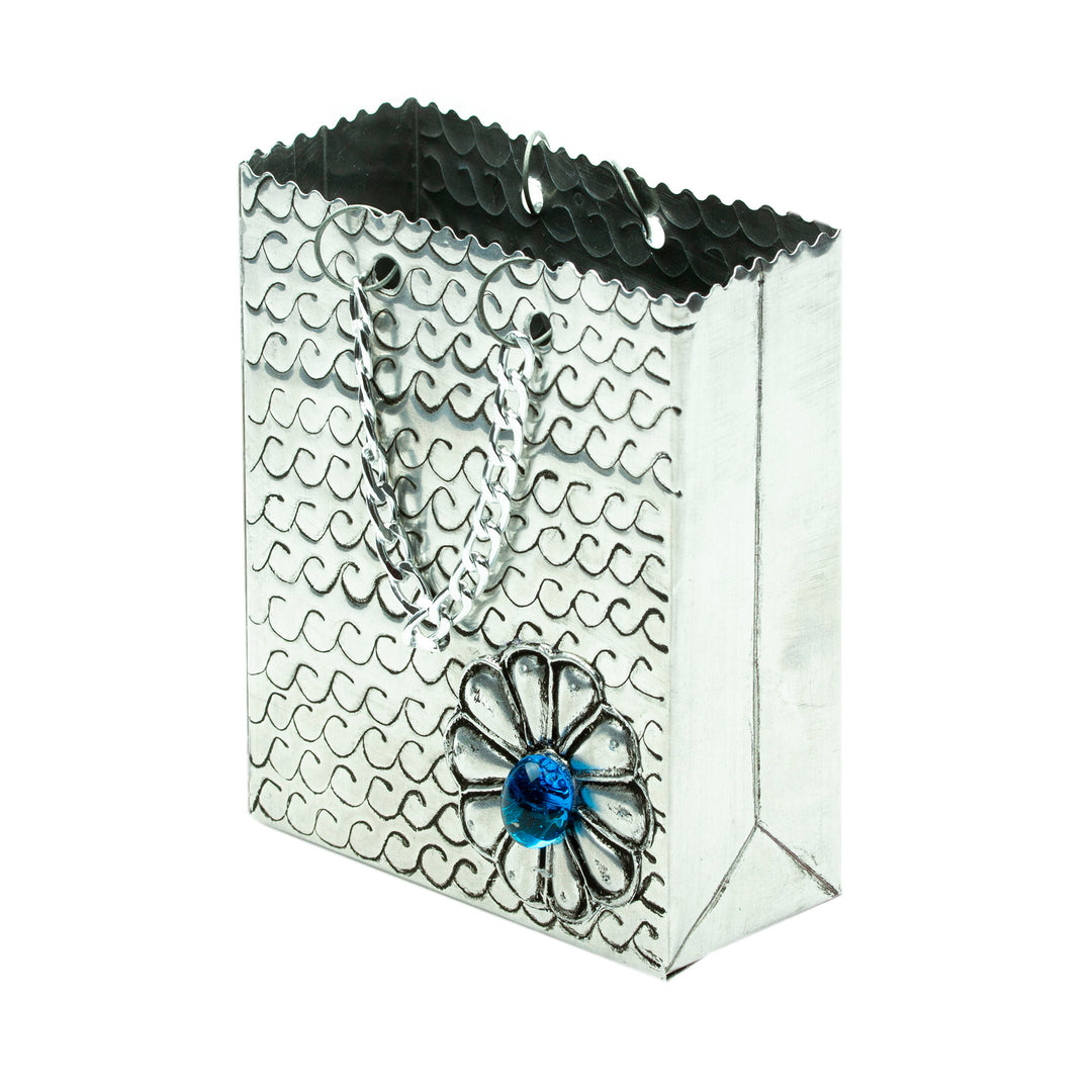 Decorative Floral Bag Made with Aluminum Engraved by Hand - Metallic Flower in Blue