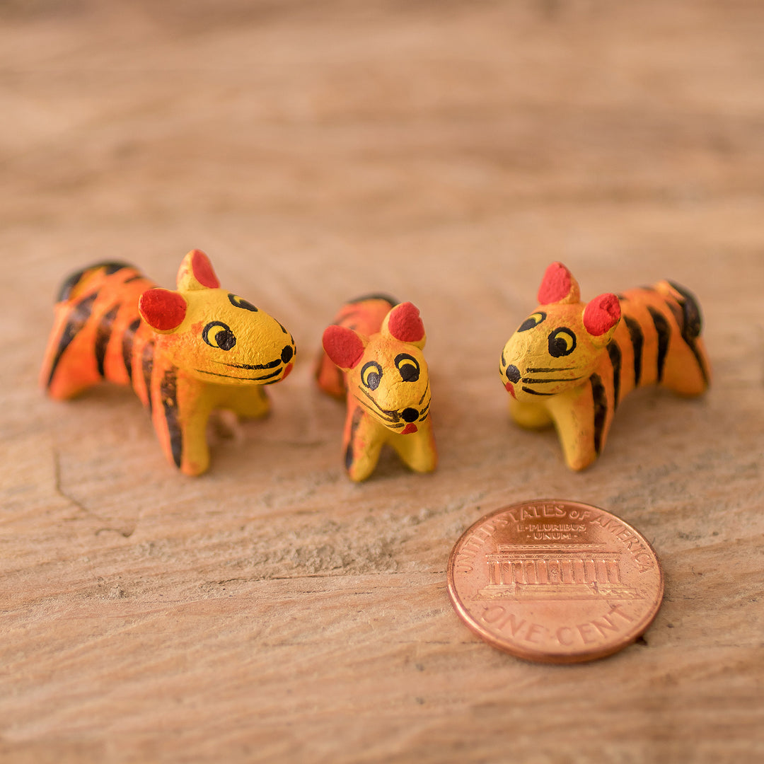 Set of 3 Hand-painted Tiger-themed Ceramic Figurines - Tiger Family