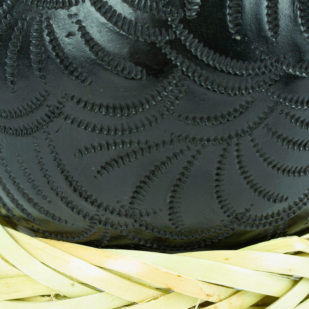 Barro Negro Black Ceramic Decorative Mini Vase - Exquisite Black