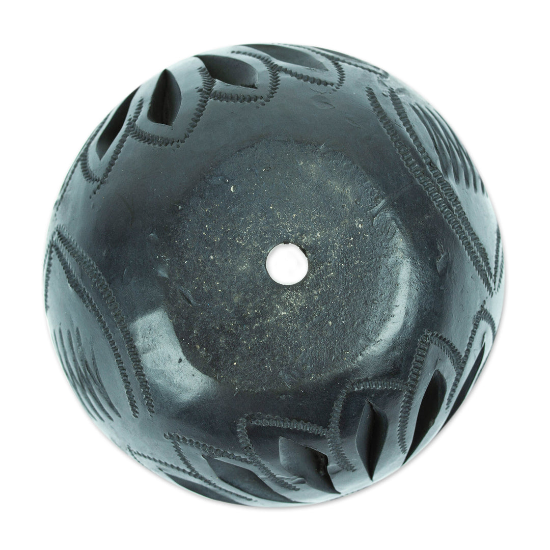 Handcrafted Barro Negro Flower Pot from Mexico - Traditional Bloom