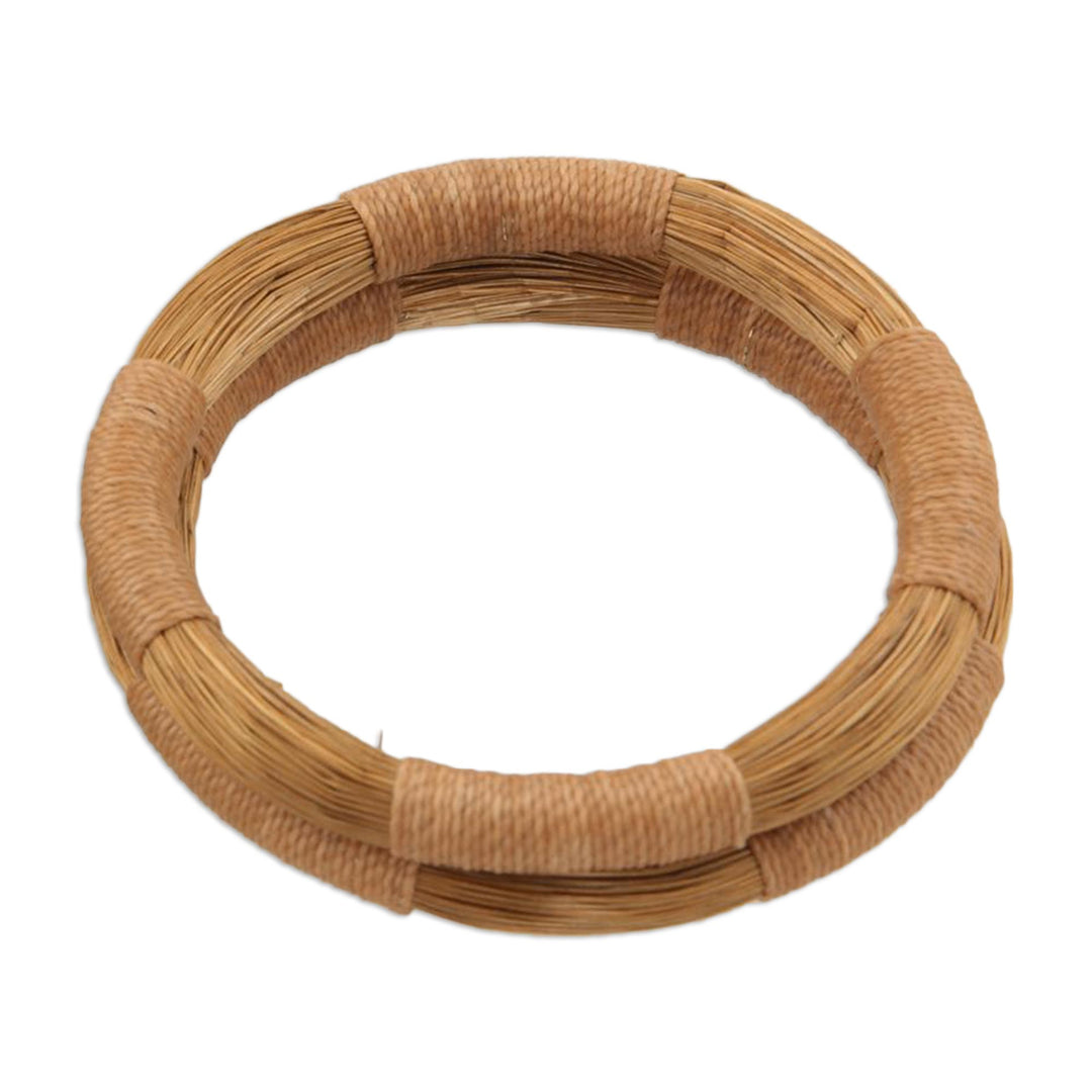 Pair of Handcrafted Golden Grass Bangle Bracelets - Jalapão Equilibrium