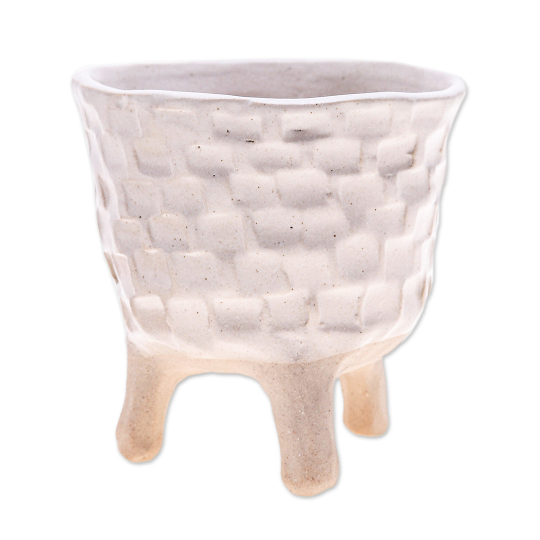 Handcrafted Ceramic Flower Pot with Three-Legged Design - Luminous Roots