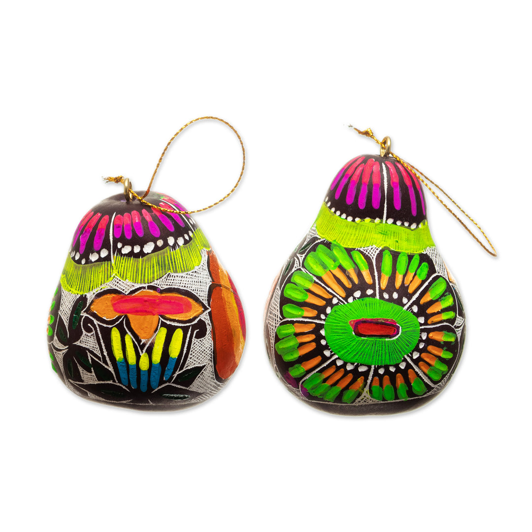 Colorful Gourd Ornaments with Bright Flowers Motifs - Colorful Beauties