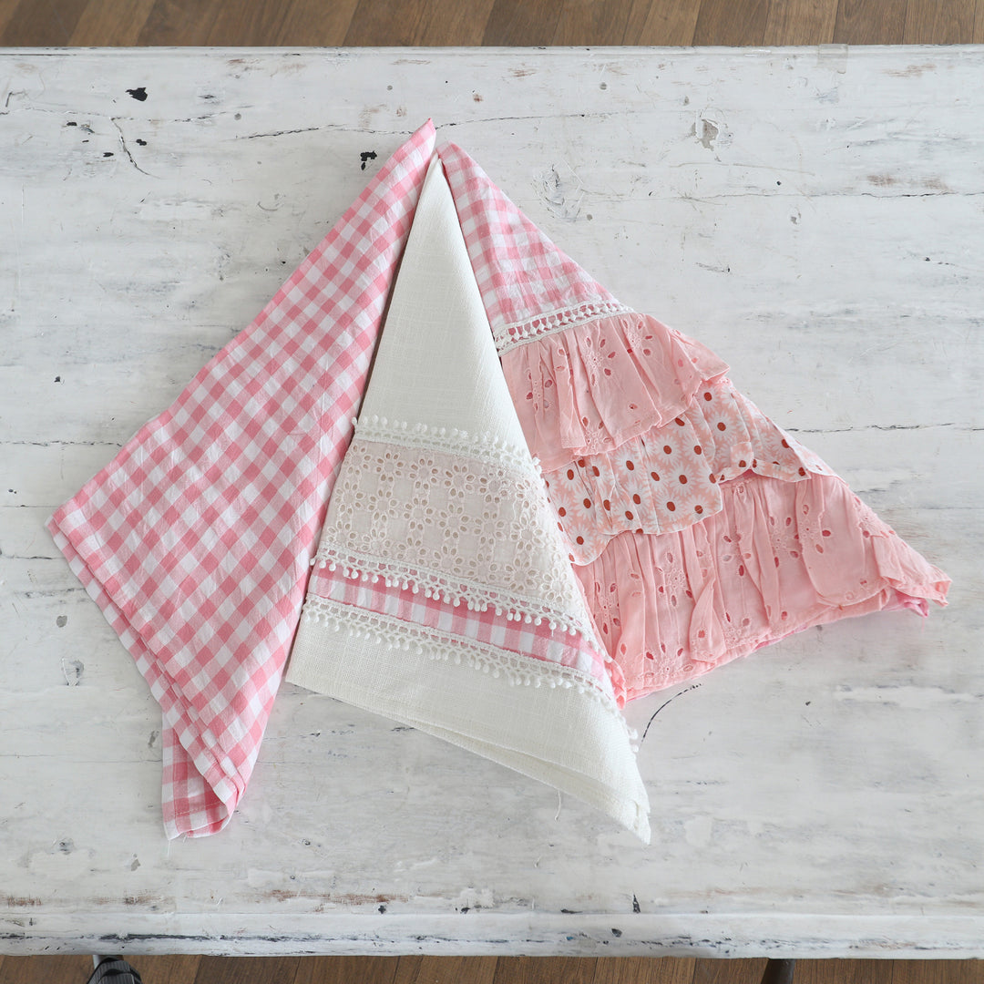 Set of 3 Pink Checkered Cotton Dish Towels with Laces - Pink Affection