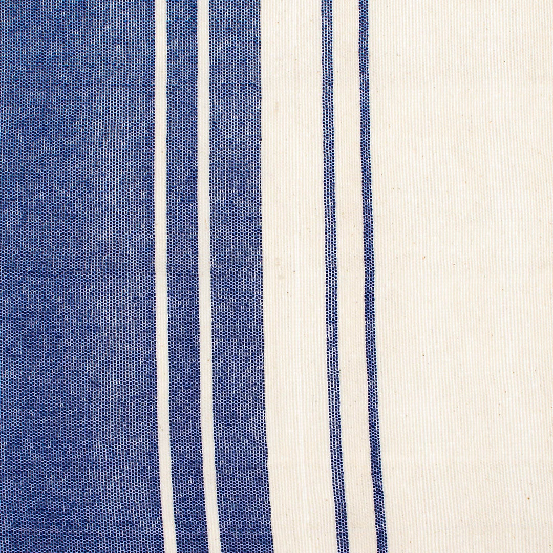 Handloomed Blue and Ivory Cotton Placemat with Fringes - Sapphire Break