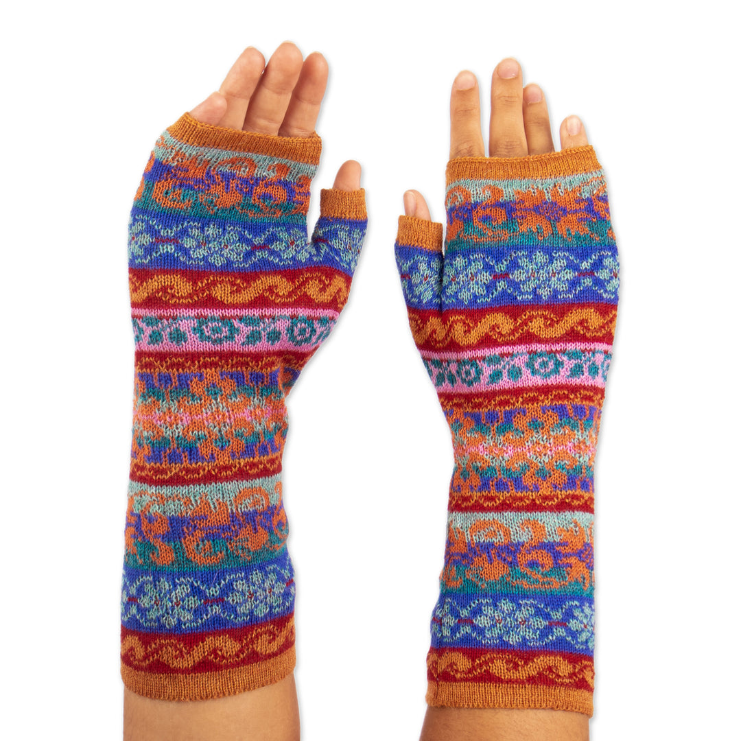 Patterned 100% Baby Alpaca Fingerless Mitts Knitted in Peru - Andean Delight