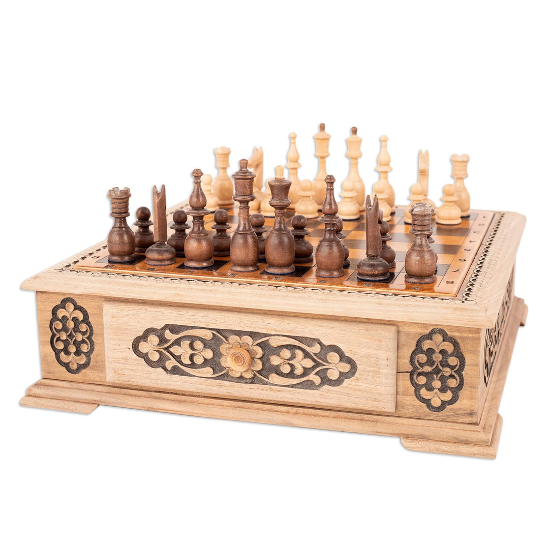 Chess Set Hand-Carved in Walnut Wood with Floral Motifs - Cappuccino