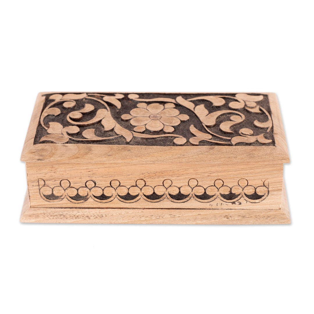 Hand-Carved Walnut Wood Jewelry Box with Arabesque Motifs - Arabesque Flowers