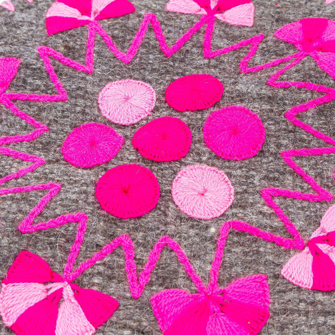Felt Tortilla Holder with Hand Embroidery in Fuchsia & Pink - Taco Time