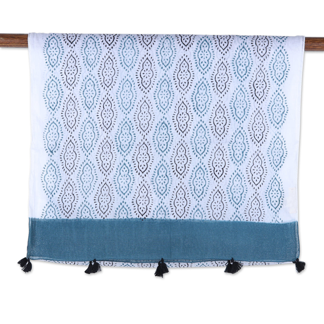 Block-Printed Balsam and White Cotton Scarf with Tassels - Balsam Essence