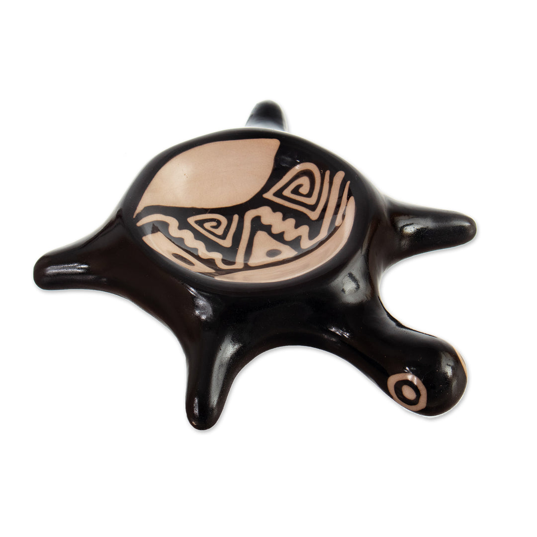 Handcrafted Black and Beige Ceramic Vicus Turtle Catchall - Vicús Turtle