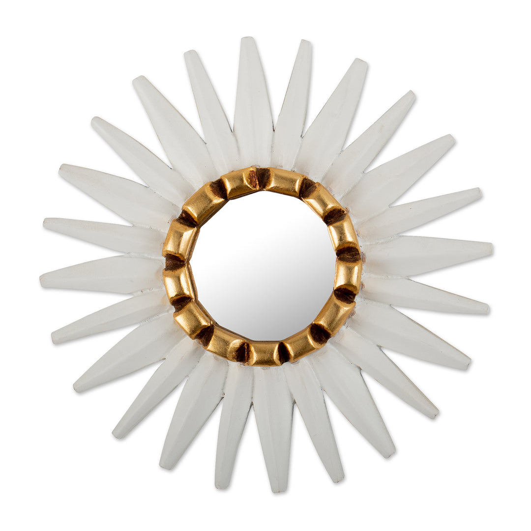 Modern Star-Shaped Bronze Gilded Wood Wall Accent Mirror - Celestial Star