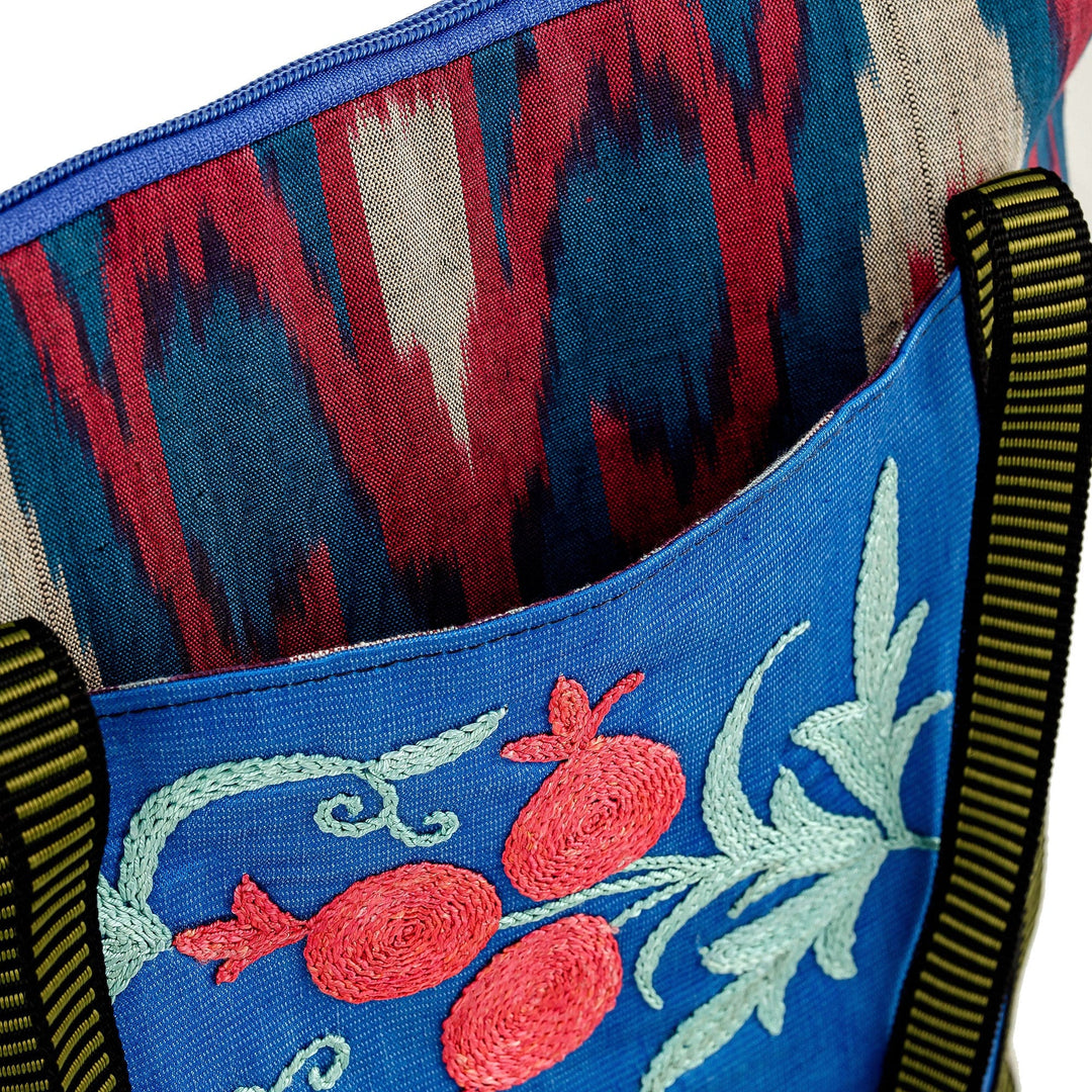 Ikat-Patterned Pomegranate Blue and Pink Cotton Shoulder Bag - Pink Sweetness