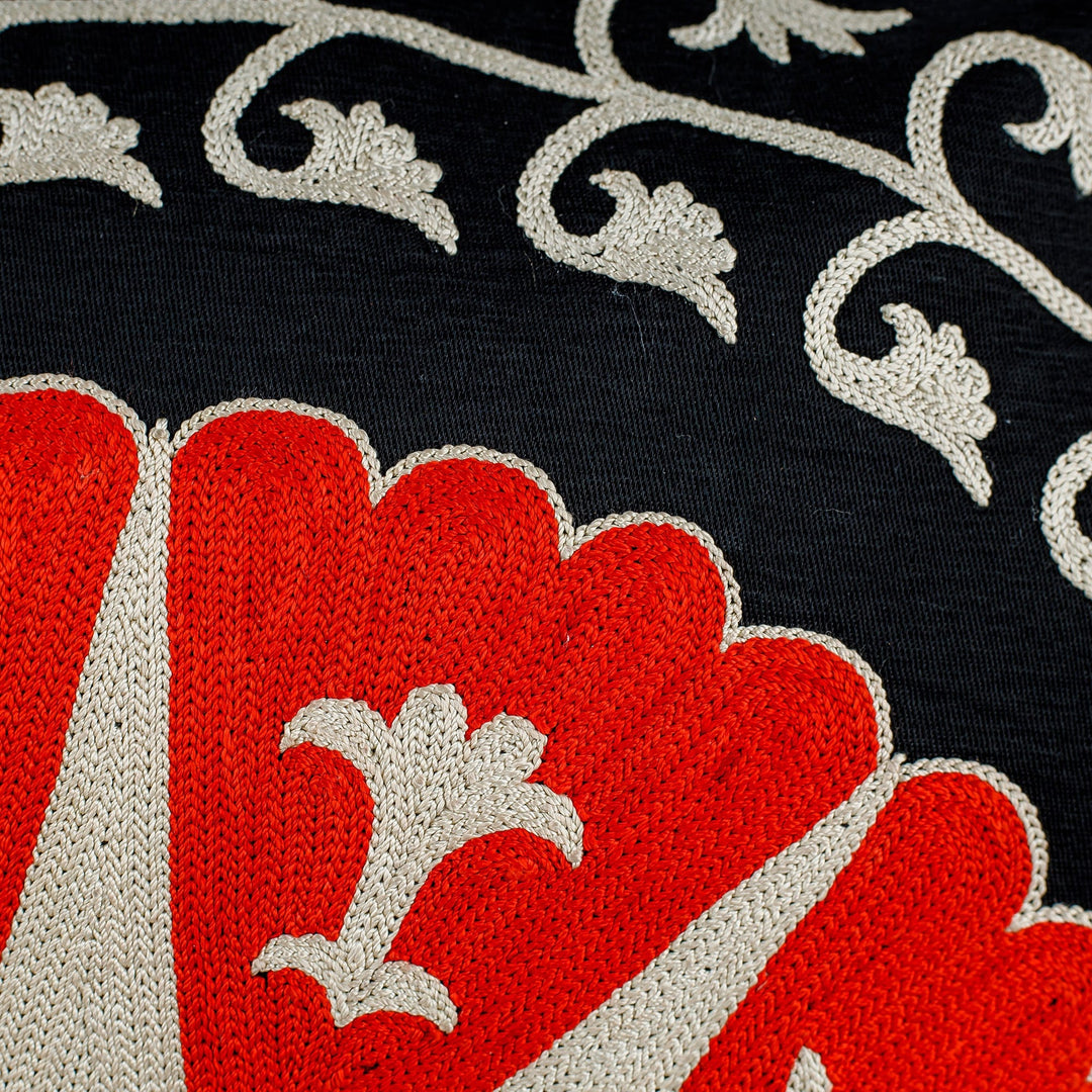 Star and Leafy-Themed Red and Black Cushion Cover - Night's Shine
