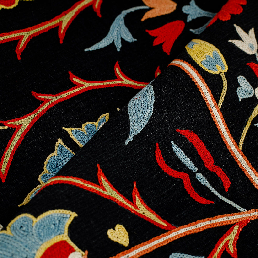Floral Embroidered Black Silk and Cotton Blend Table Runner - Luxury Triumph