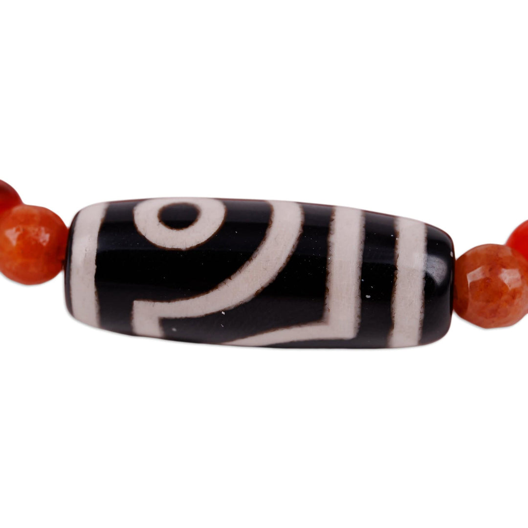 Carnelian and Agate Beaded Dzi Pendant Bracelet in Orange - Orange Fate