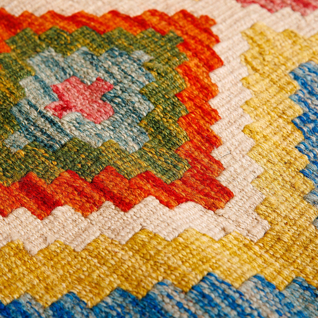 Hand-Knotted Wool Area Rug with Rhombus Patterns (2x2.5) - Delightful Rhombuses