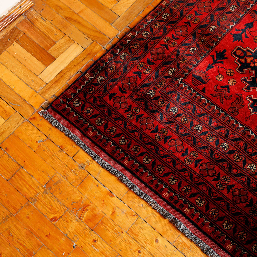 Hand-Knotted Wool Area Rug with Floral and Leaf Motifs (3x5) - Uzbek Heritage
