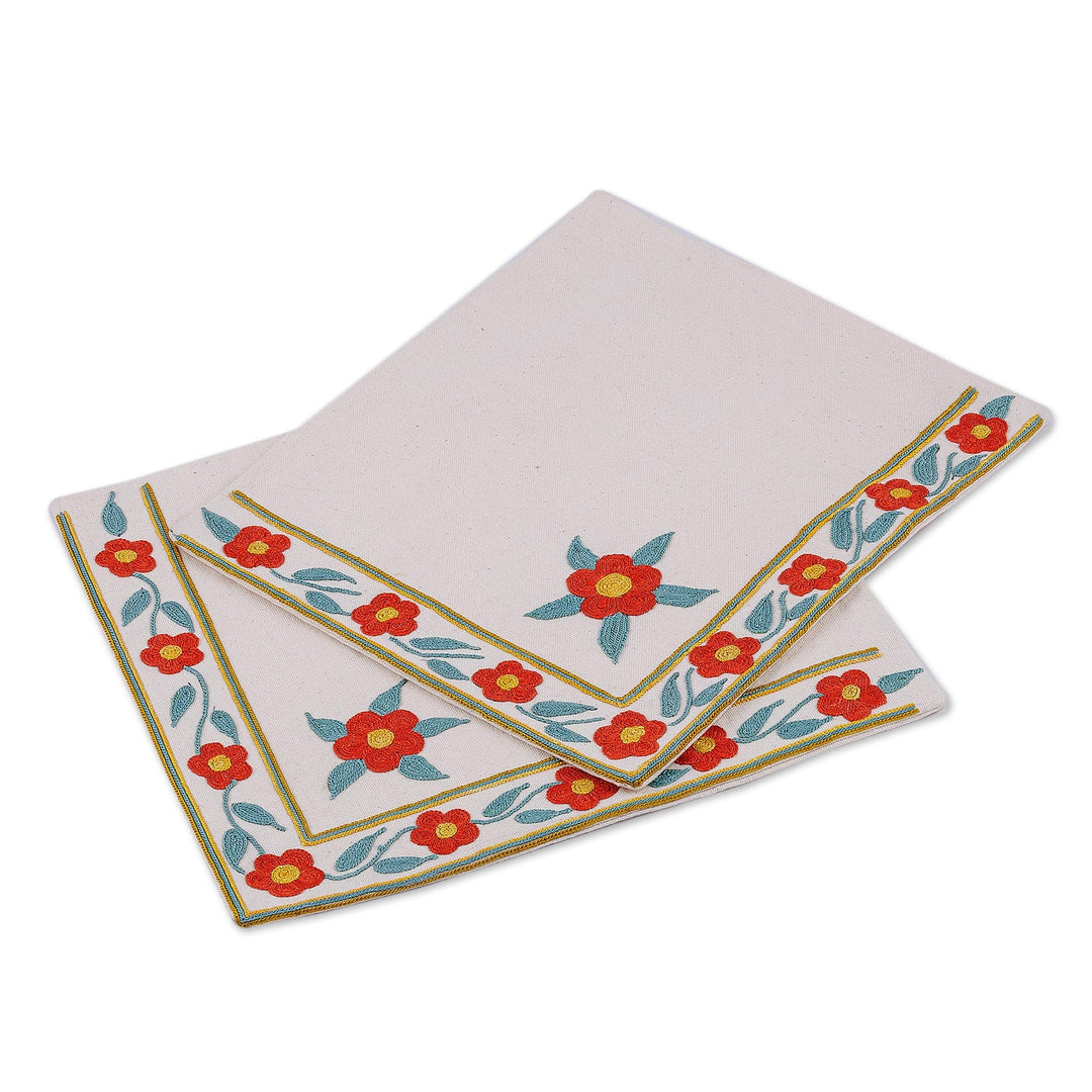 Set of 2 Embroidered Cotton Napkins in Red and Green Hues - Lovely Daisy