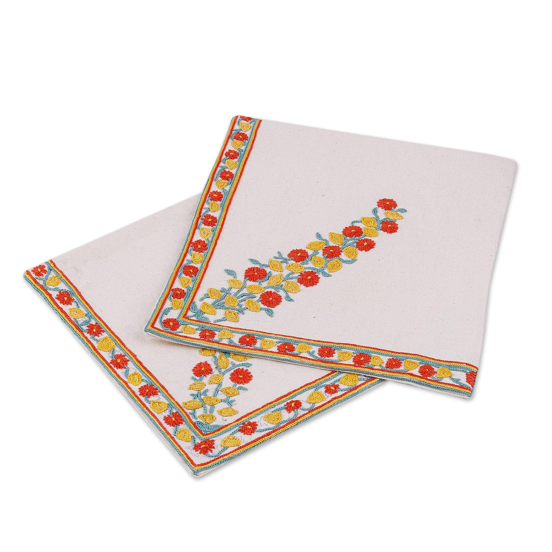 Set of 2 Embroidered Cotton Napkins with Floral Pattern - Spring of Happiness