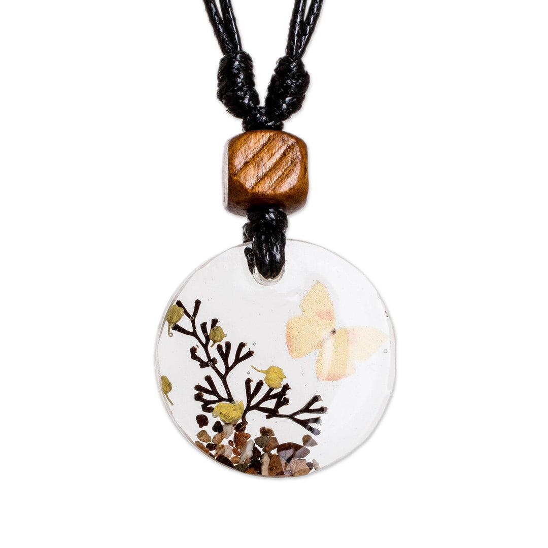 Set of Butterfly-Themed Necklace and Macrame Bracelet - Enchanting Hopes