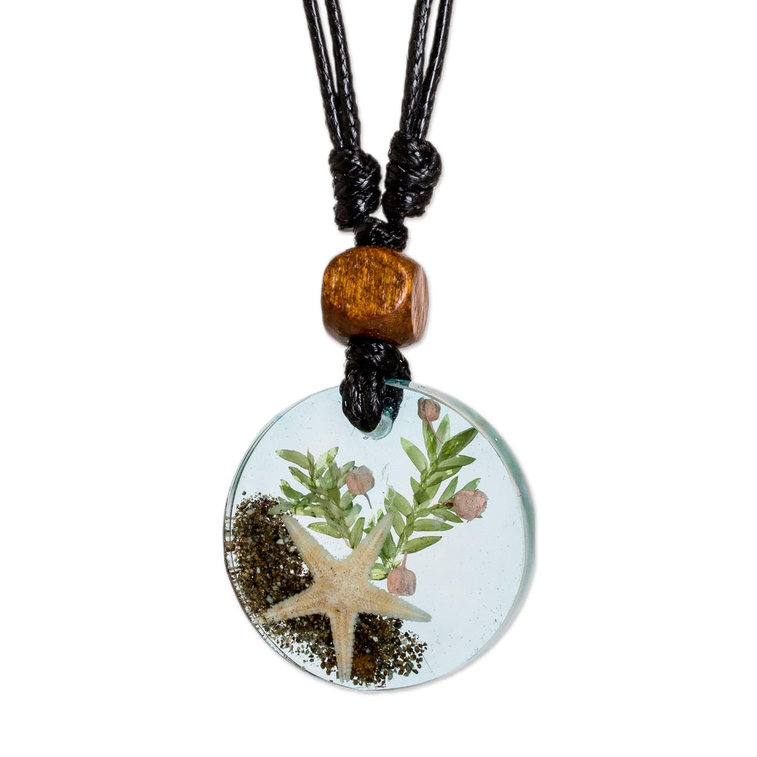 Set of Resin Starfish-Themed Necklace and Macrame Bracelet - Sea Celebrity