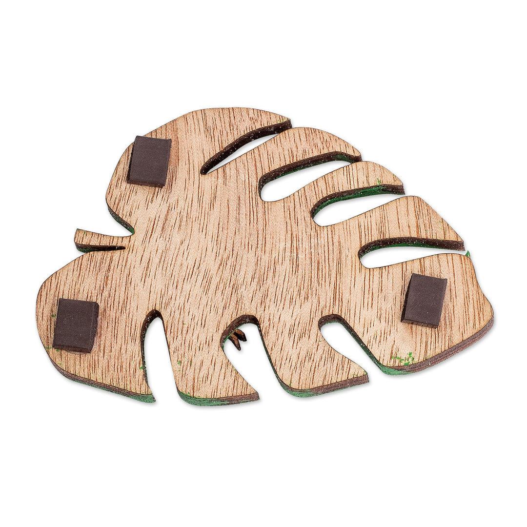 Nature-Themed Hand-Painted Leaf and Frog Pinewood Magnet - Leafy Eden