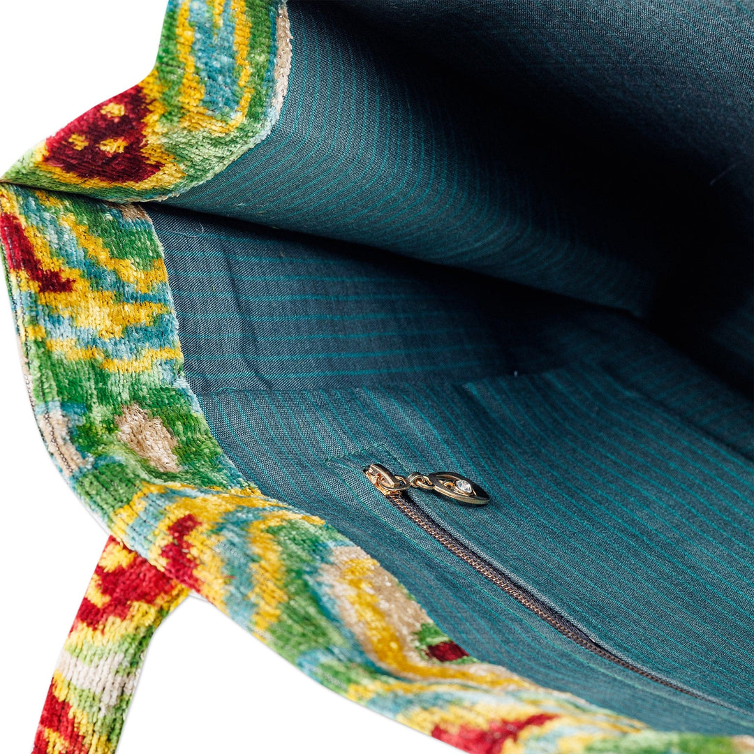 Pomegranate-Themed Green Silk Velvet Handle Bag - Green Adoration