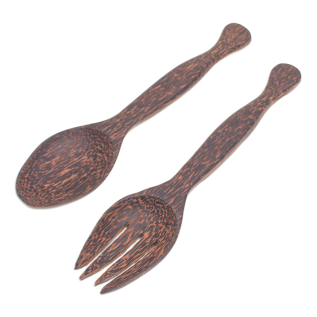 Hand-Carved Palmyra Palm Wood Salad Serving Set (Set of 2) - Island Flavor