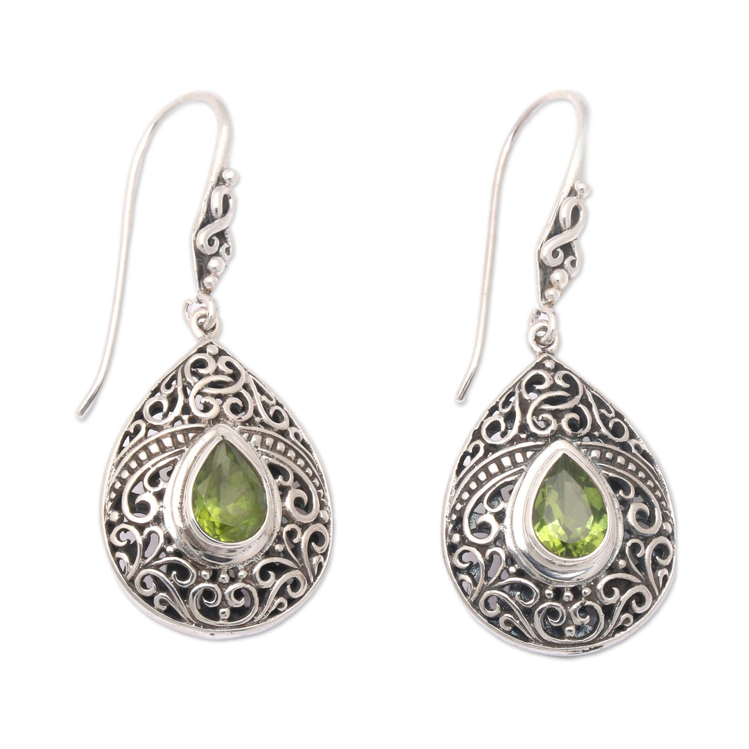 Traditional One-Carat Faceted Peridot Dangle Earrings - Regal Paradise in Green