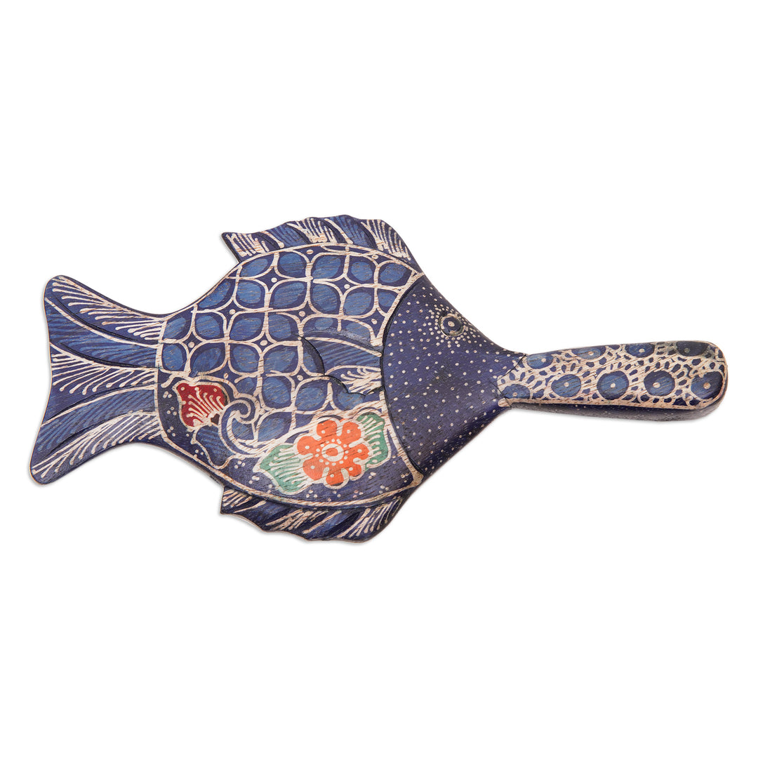 Handcrafted Batik Painted Fish-Themed Pule Wood Hand Mirror - Sea Reflection