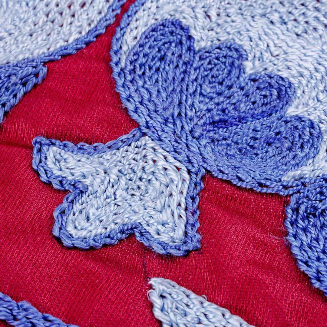 Nature-Themed Red Embroidered Silk and Viscose Tablecloth - Red Arcadia