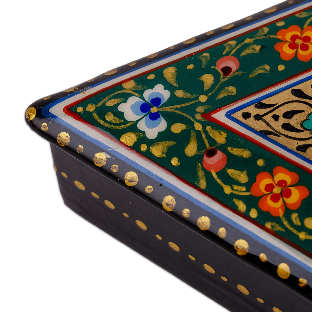 Handmade Green Triangular Jewelry Box with Floral Details - Triangular Vitality