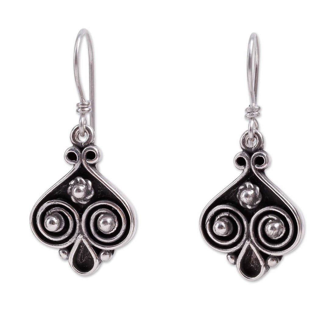 Classic Spade-Shaped Sterling Silver Dangle Earrings - Lucky Dame