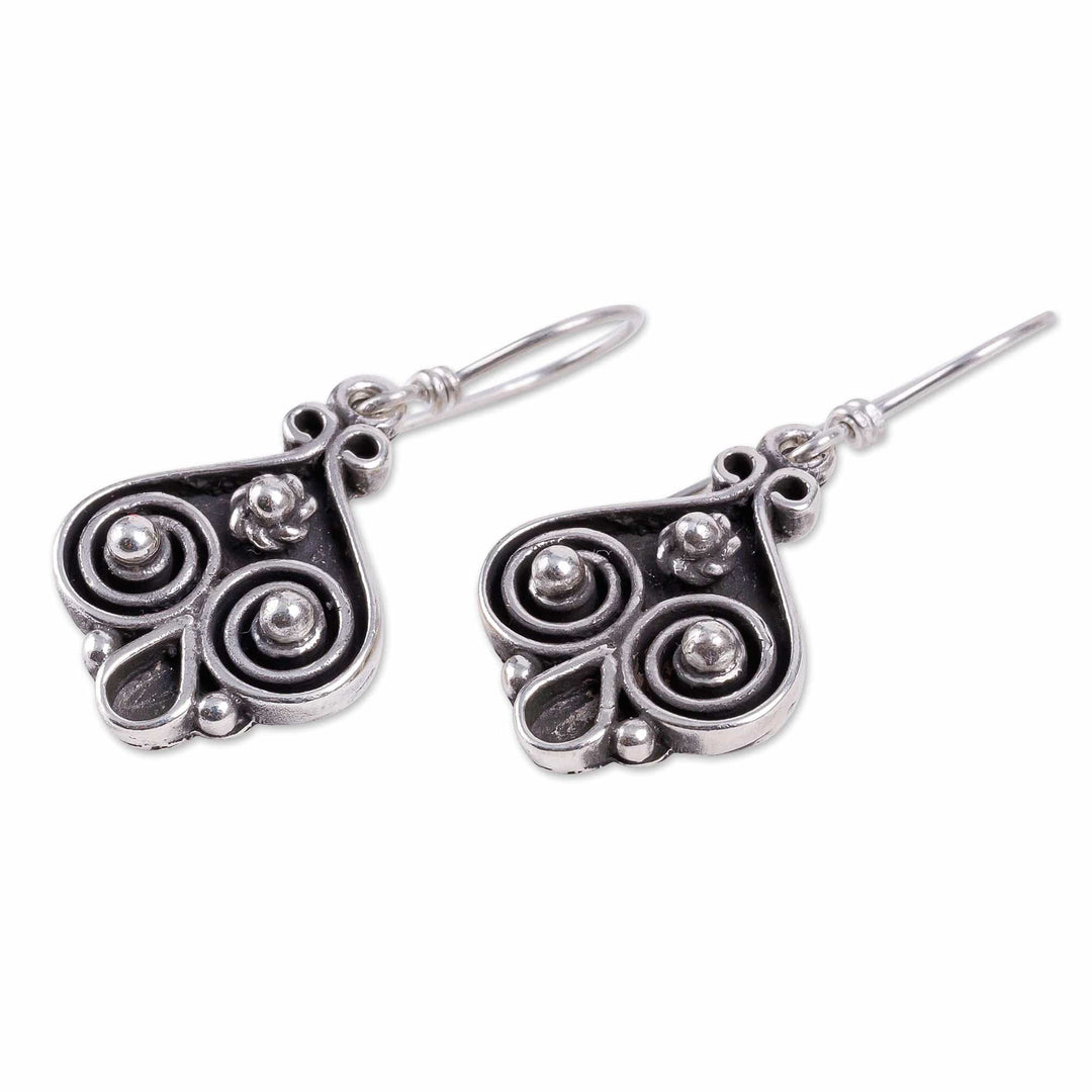Classic Spade-Shaped Sterling Silver Dangle Earrings - Lucky Dame