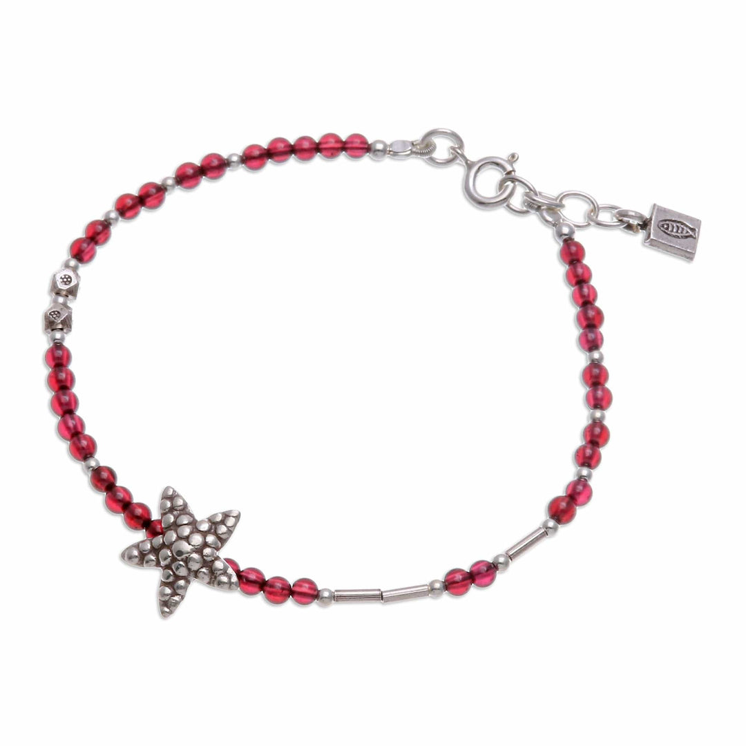 Starfish-Themed Natural Garnet Beaded Pendant Bracelet - Passionate Celebrity