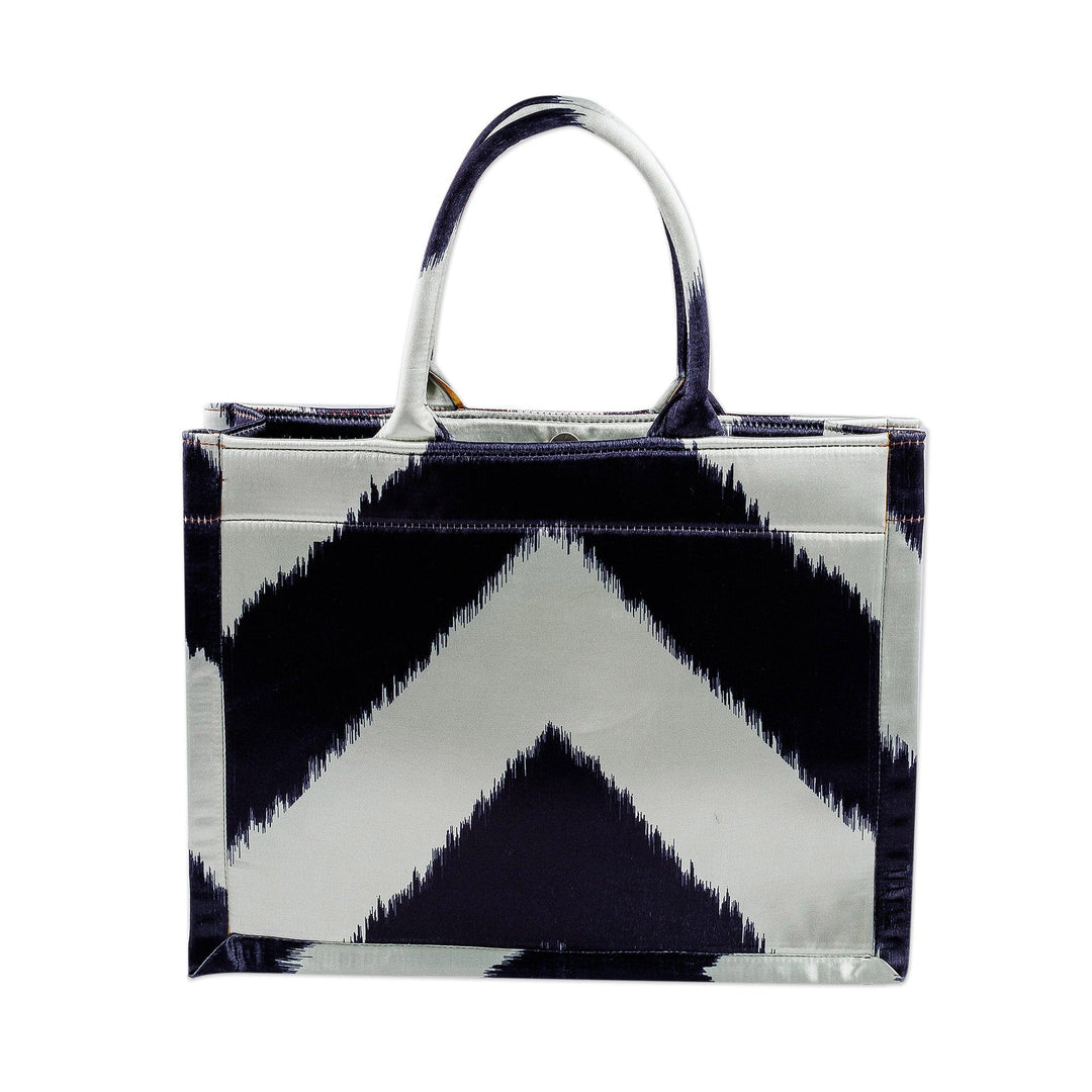 Handcrafted Tote Bag with Ikat Motifs in Black and White - Splendorous Elegance