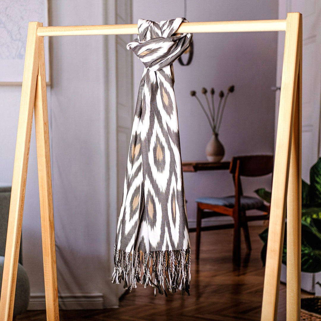 Peacock-Patterned Black and White Fringed Cotton Ikat Scarf - Black Plumage