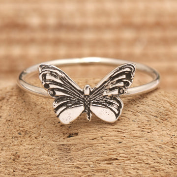 Fluttering Life