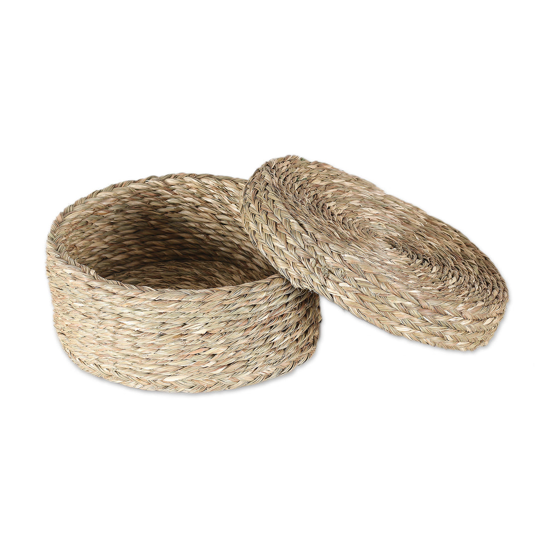 Handwoven Minimalist Round Natural Sabai Grass Fiber Basket - Rural Minimalism