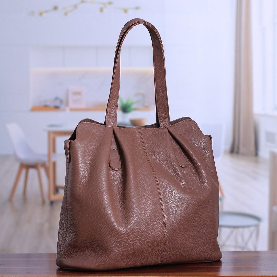 100% Redwood Leather Shoulder Bag with Magnetic Closure - Redwood Statement