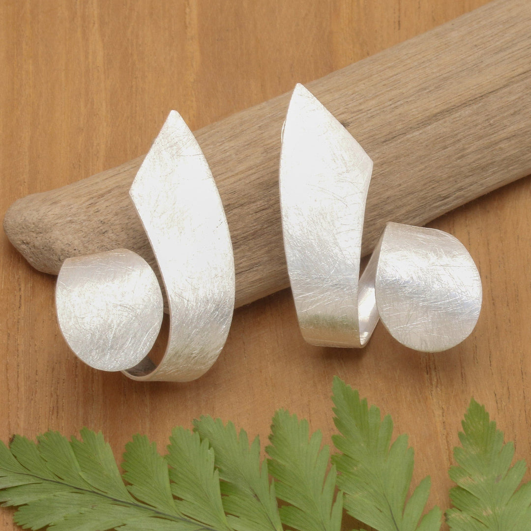 Tie Roll