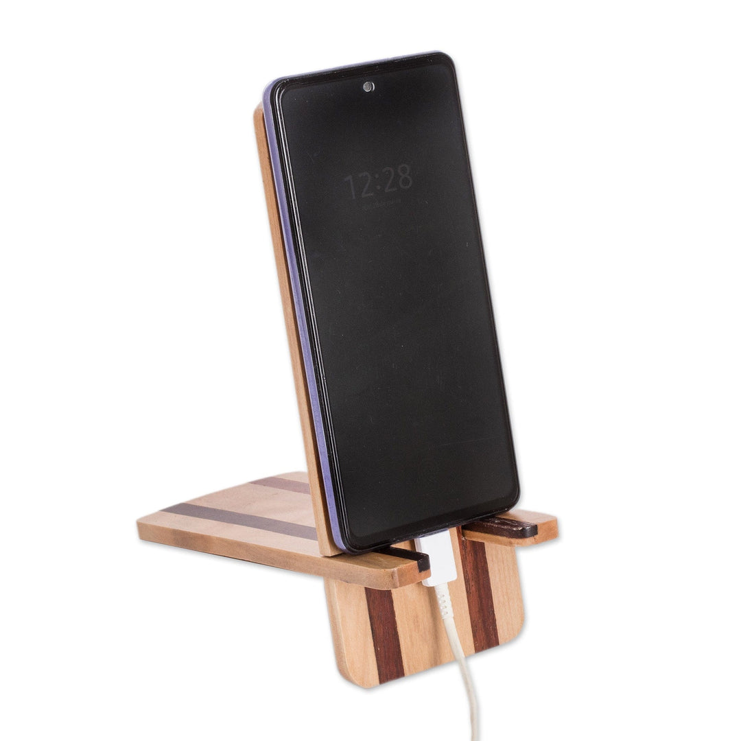 Minimalist Bay Laurel and Cedarwood Phone Holder - Minimalist Today