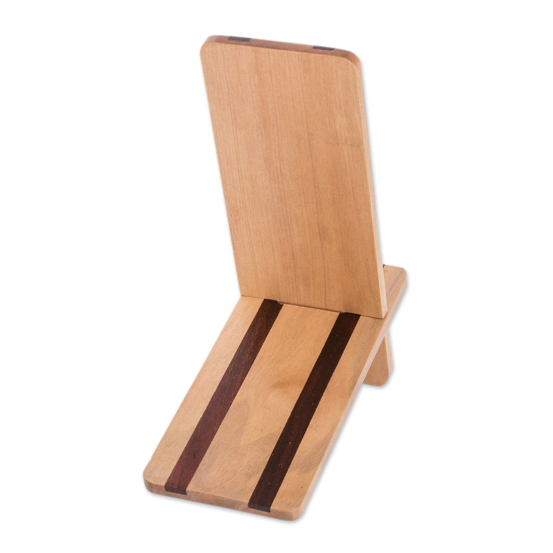 Minimalist Bay Laurel and Cedarwood Phone Holder - Minimalist Today