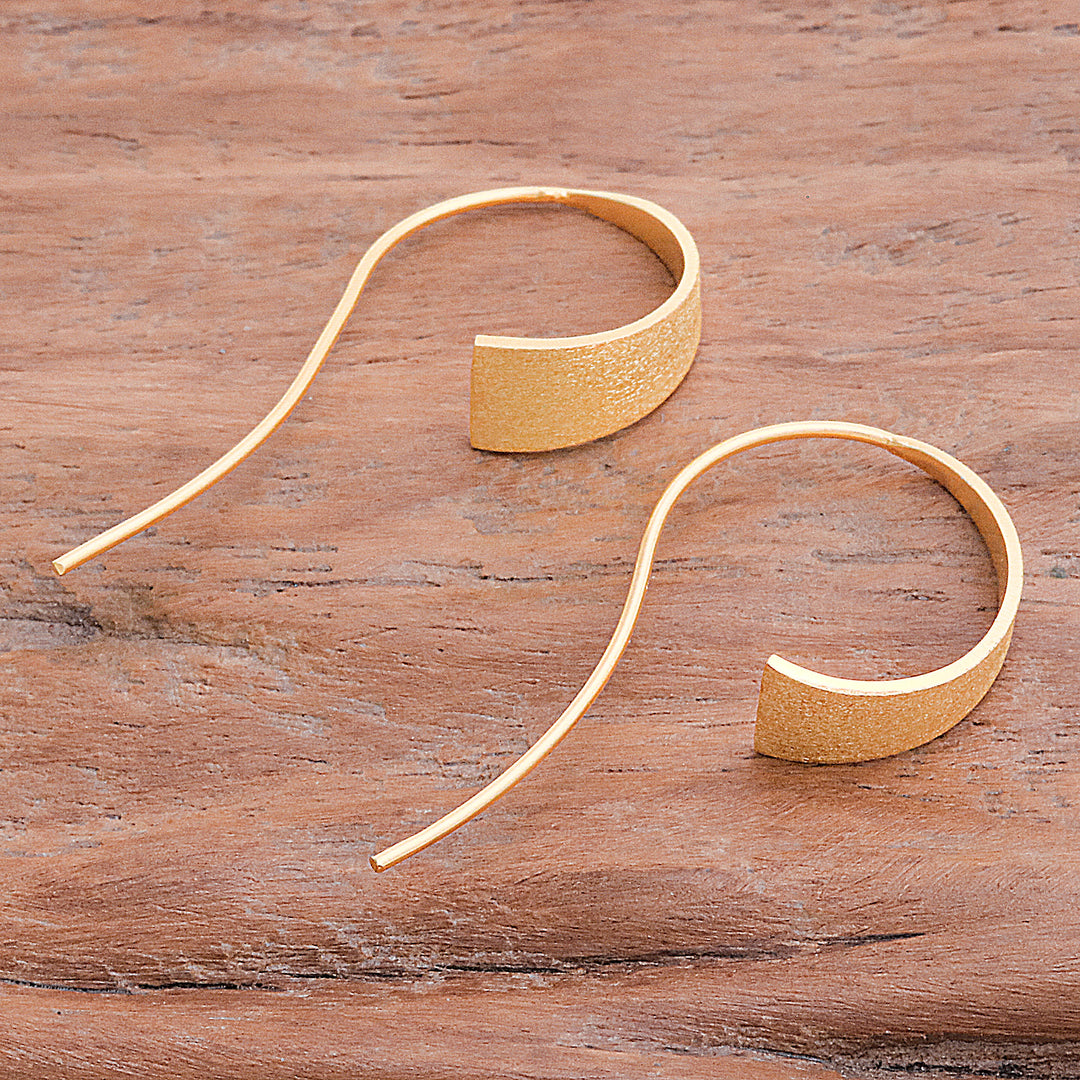 Modern Brushed Satin 18k Gold-Plated Curved Drop Earrings - Bright Curved Triangle