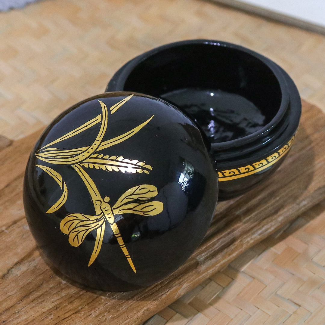 Lacquered Nature-Themed Round Mango Wood Decorative Box - Thai Nature