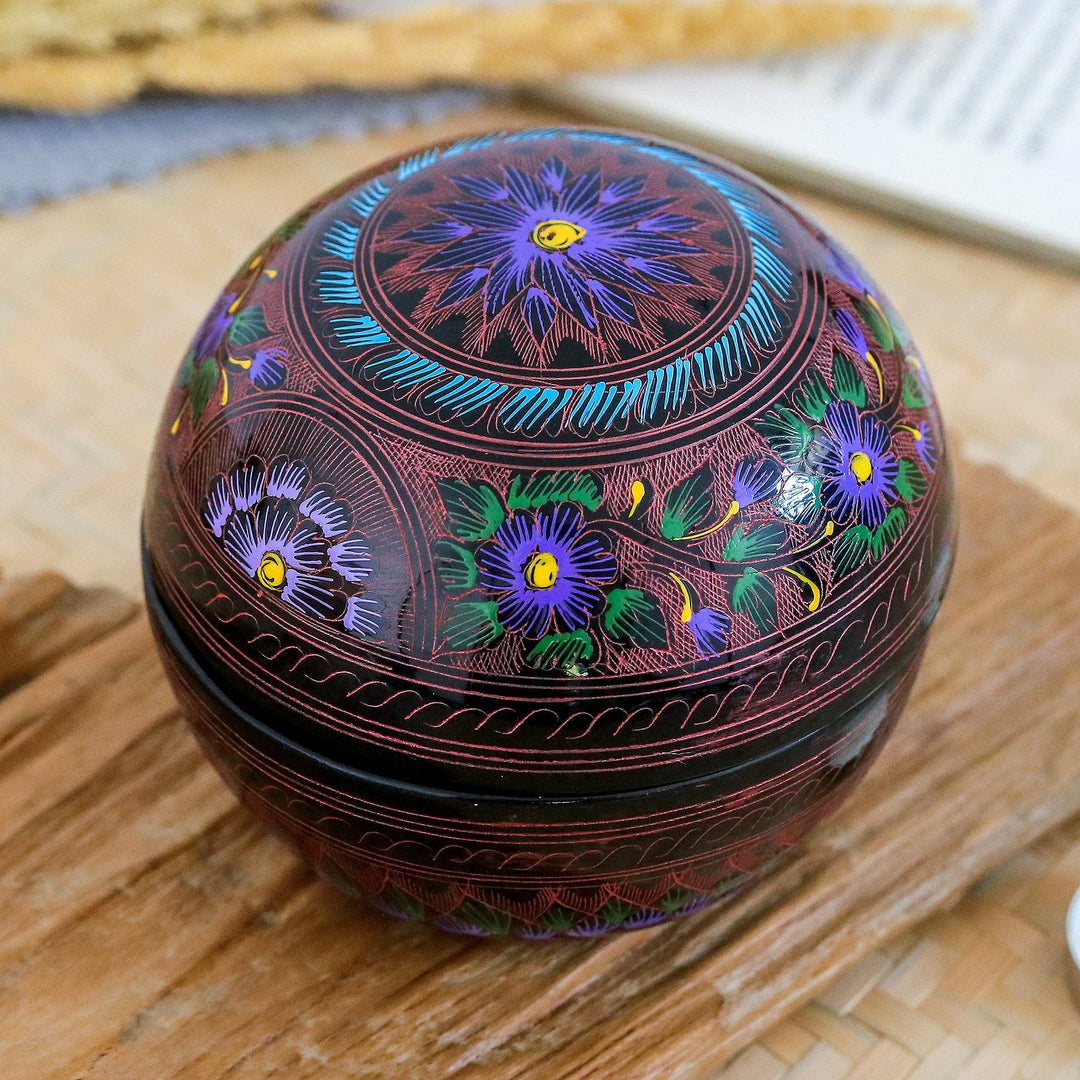 Blooming Illusion